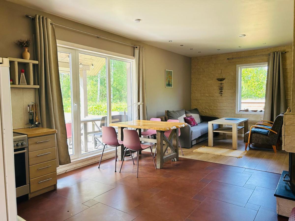 Villa Mezalauki Kolka Esterno foto
