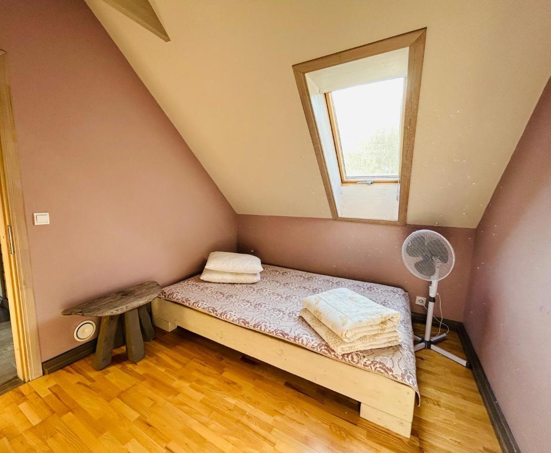Villa Mezalauki Kolka Esterno foto
